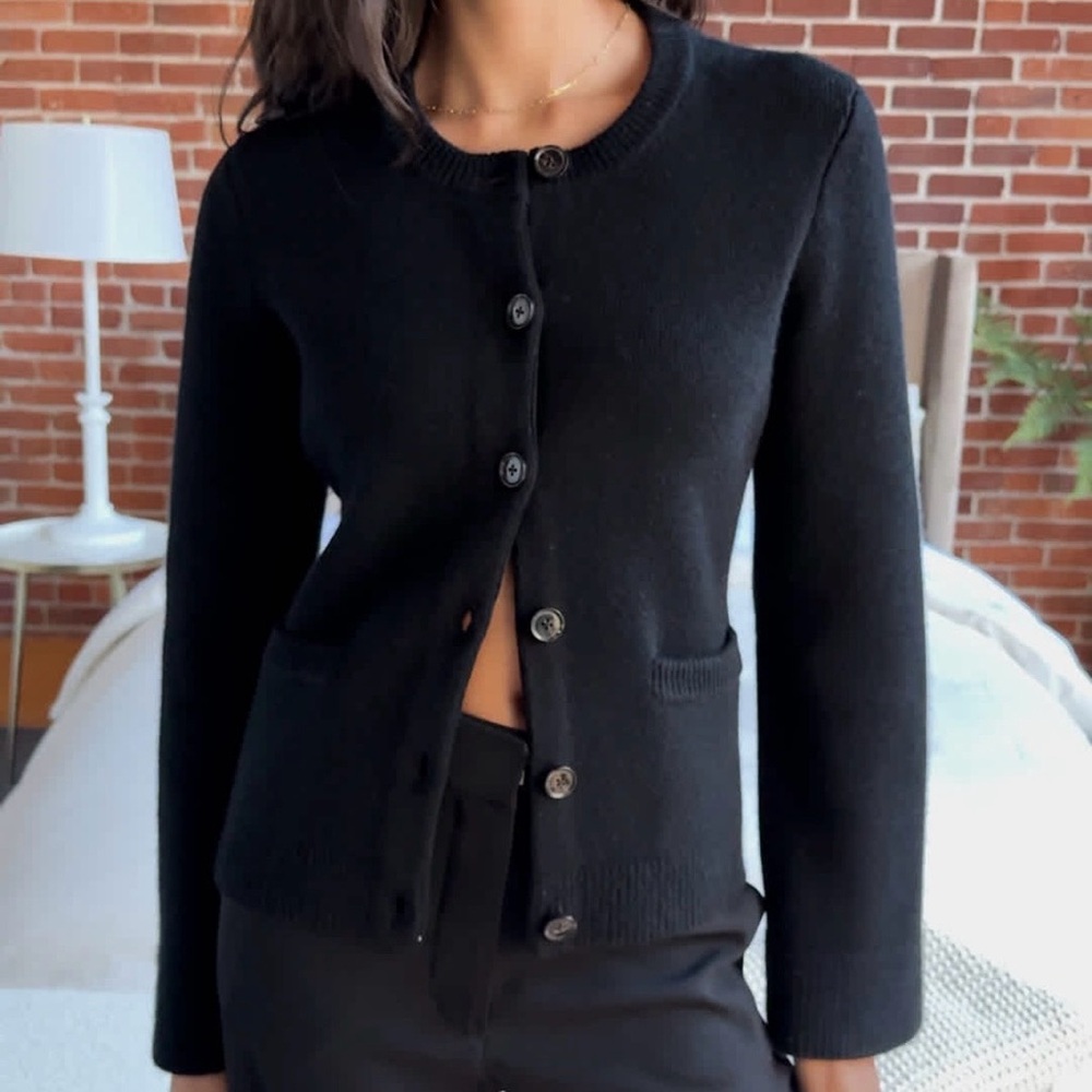NWT!! QUINCE Women's Mongolian Cashmere Structured Cardigan Sweater Black Large - Picture 14 of 14